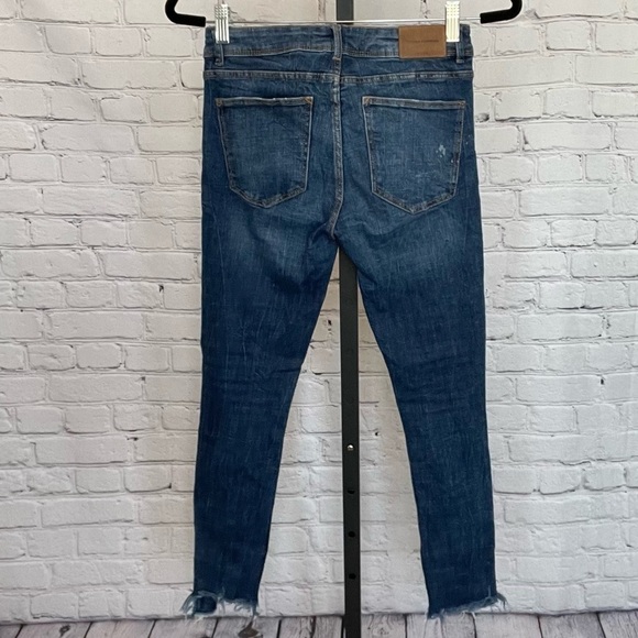 Zara Trafaluc Denimwear Distressed Skinny Jean Size 4 - Picture 2 of 4
